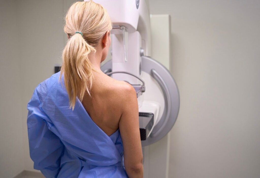 Mamografia aos 40: ampliação da faixa etária promete mais prevenção e diagnóstico precoce do câncer de mama