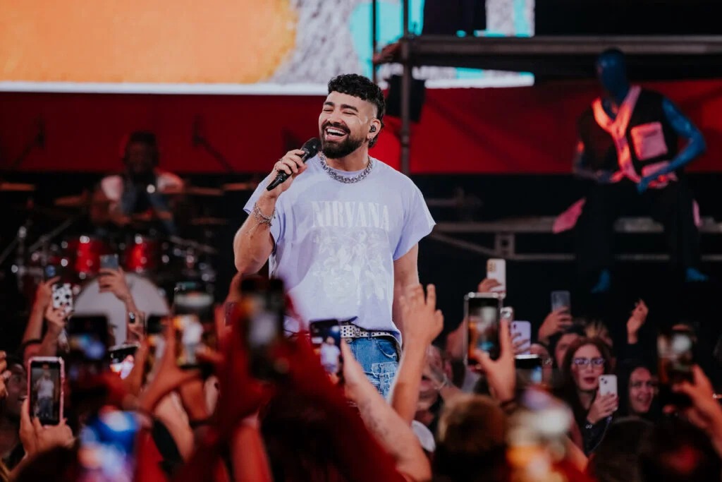 “Pagode do Diferentão”: Dilsinho desembarca no P12 para show especial em Florianópolis