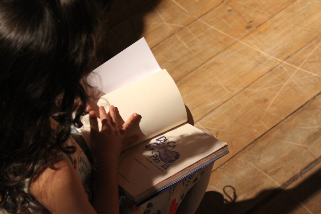 Projeto transforma leitura em experiência lúdica em escolas públicas da Grande Florianópolis