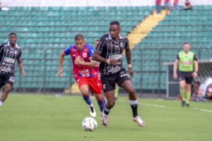 Figueirense segura liderança no empate com Marcílio Dias e prepara estreia de Waguinho Dias no clássico