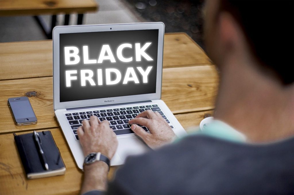 Black Friday deve movimentar o varejo em Santa Catarina, com alta de 12% nos gastos dos consumidores