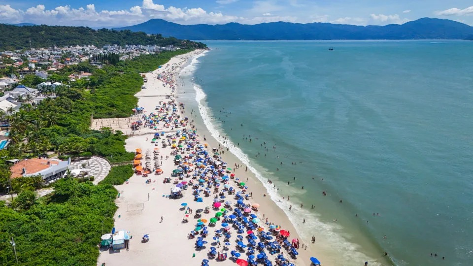 Jurerê Internacional é eleita a melhor praia urbana do mundo ibero-americano