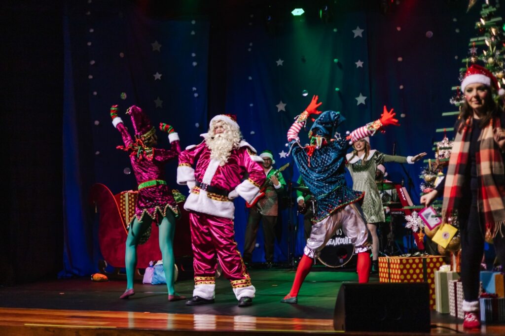 Últimos ingressos para o espetáculo “Green e o Presente de Natal” no CIC, em Florianópolis