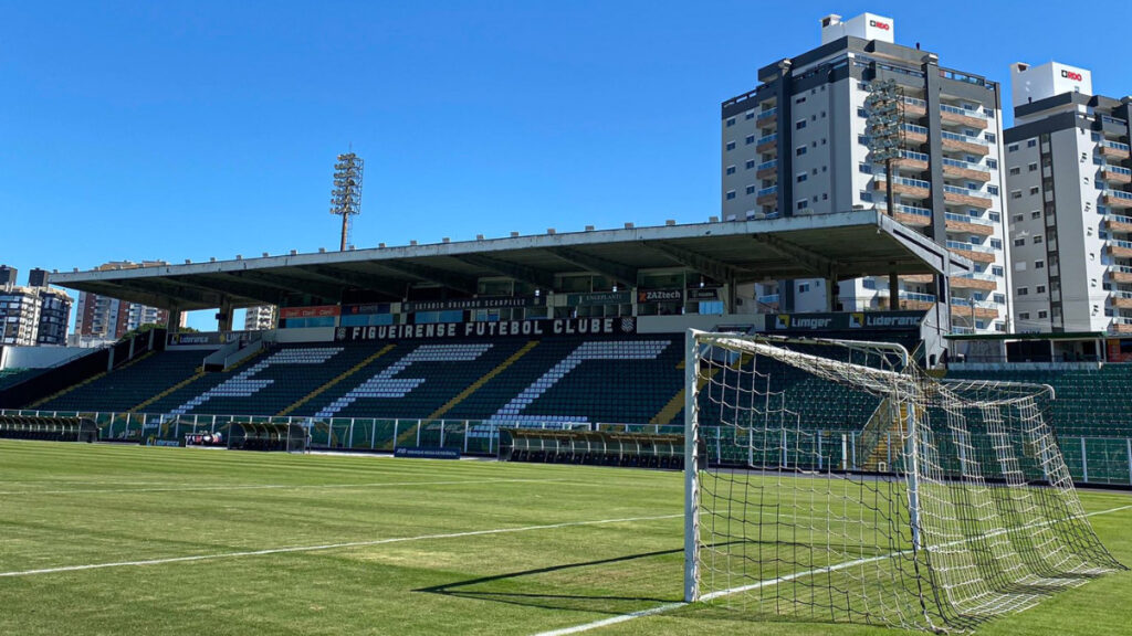 Imagem atual: Camboriú mandará seus jogos do Catarinense 2026 no Orlando Scarpelli, estádio do Figueirense, em Florianópolis