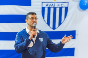 Candidato à presidência do Avaí, Bernardo Pessi participa do Debate da Pan nesta quarta, às 12h50