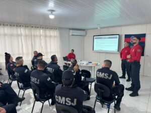 Guarda Municipal de São José realiza treinamento contra ataques em escolas