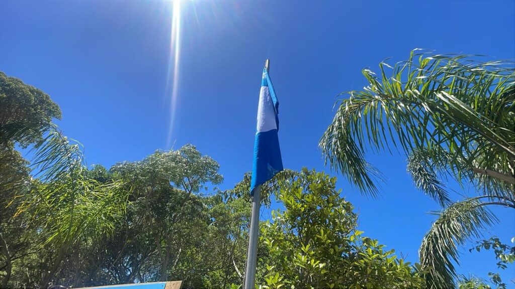 Bandeira Azul lagoa do peri