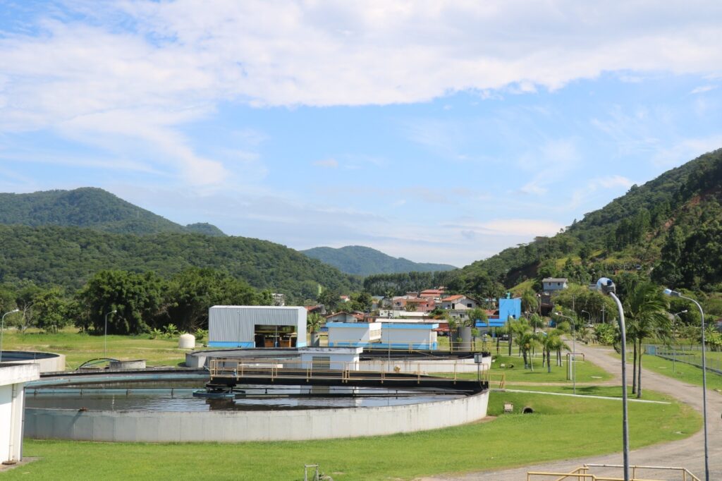 esgoto balneário camboriú