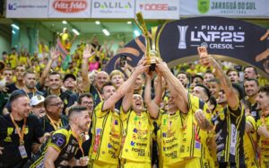 Jaraguá é campeão da Liga Nacional de Futsal ao derrotar o Corinthians, mas já tem nova final nesta segunda