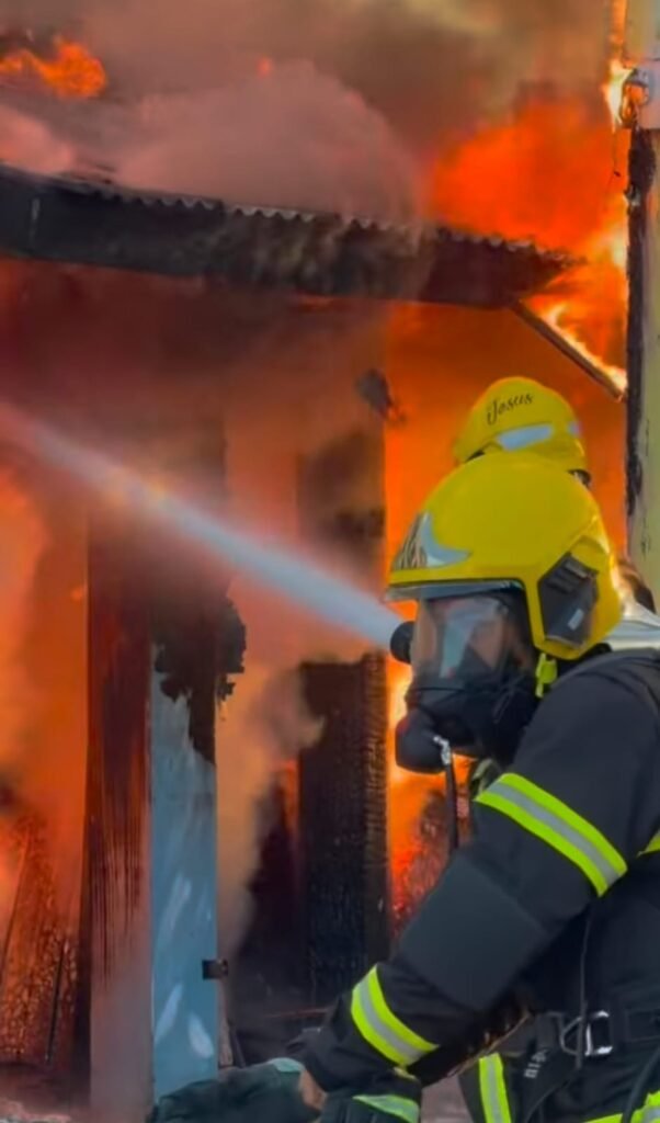 incendio em quiosque no morro das pedras