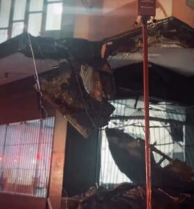 Marquise do Procon-SC desaba no Centro de Florianópolis