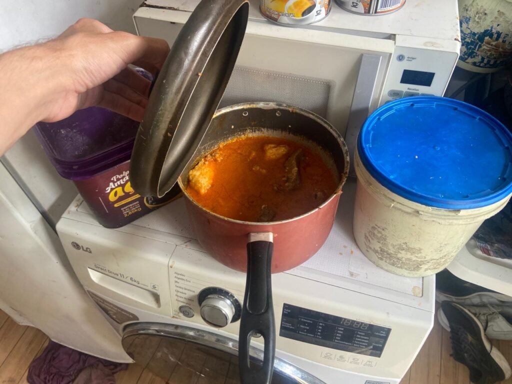 VÍDEOS: 4 cozinhas clandestinas em condições insalubres são interditadas em Florianópolis