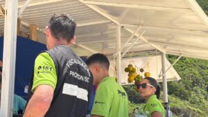 Procon fiscaliza preços abusivos em praias de Florianópolis