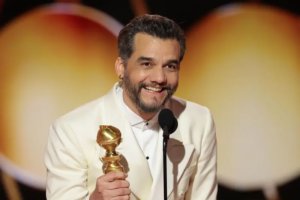Wagner Moura critica Bolsonaro após vencer Globo de Ouro: “A ditadura ainda está muito presente”