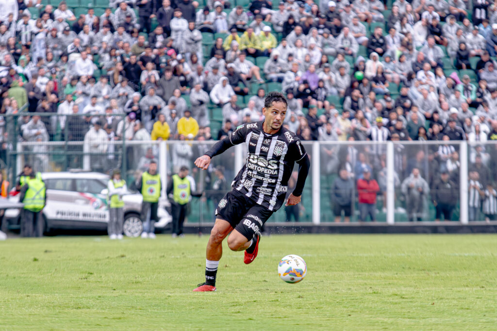 Imagem atual: Figueirense tem problemas com lesões no elenco em meio à briga para não cair no Campeonato Catarinense; veja atualizações