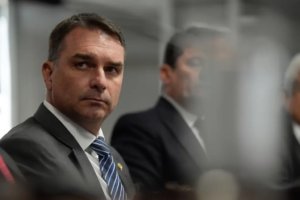 Flávio Bolsonaro confirma agenda a Santa Catarina neste mês