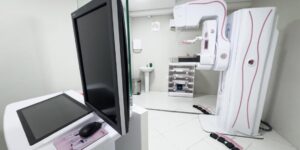 Florianópolis reduz fila de mamografia em 34% em um mês de funcionamento de novo aparelho