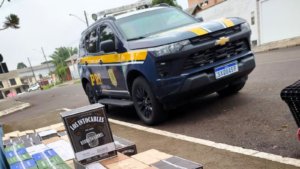 VÍDEO: PRF apreende cerca de 500 garrafas de vinho e centenas de cosméticos em rodovias de SC