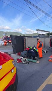 Helicóptero dos bombeiros é acionado após acidente na Lagoa da Conceição