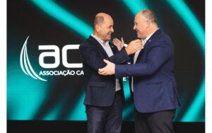 Acaert empossa nova gestão em meio a mudanças no rádio e TV