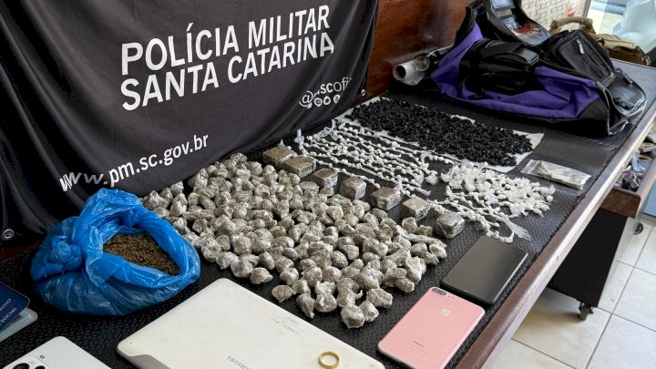 policia apreende quase 800 pedras de crack