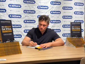 Best seller do idealizador do Empreende Brazil Conference coloca SC na lista de livros mais vendidos do país