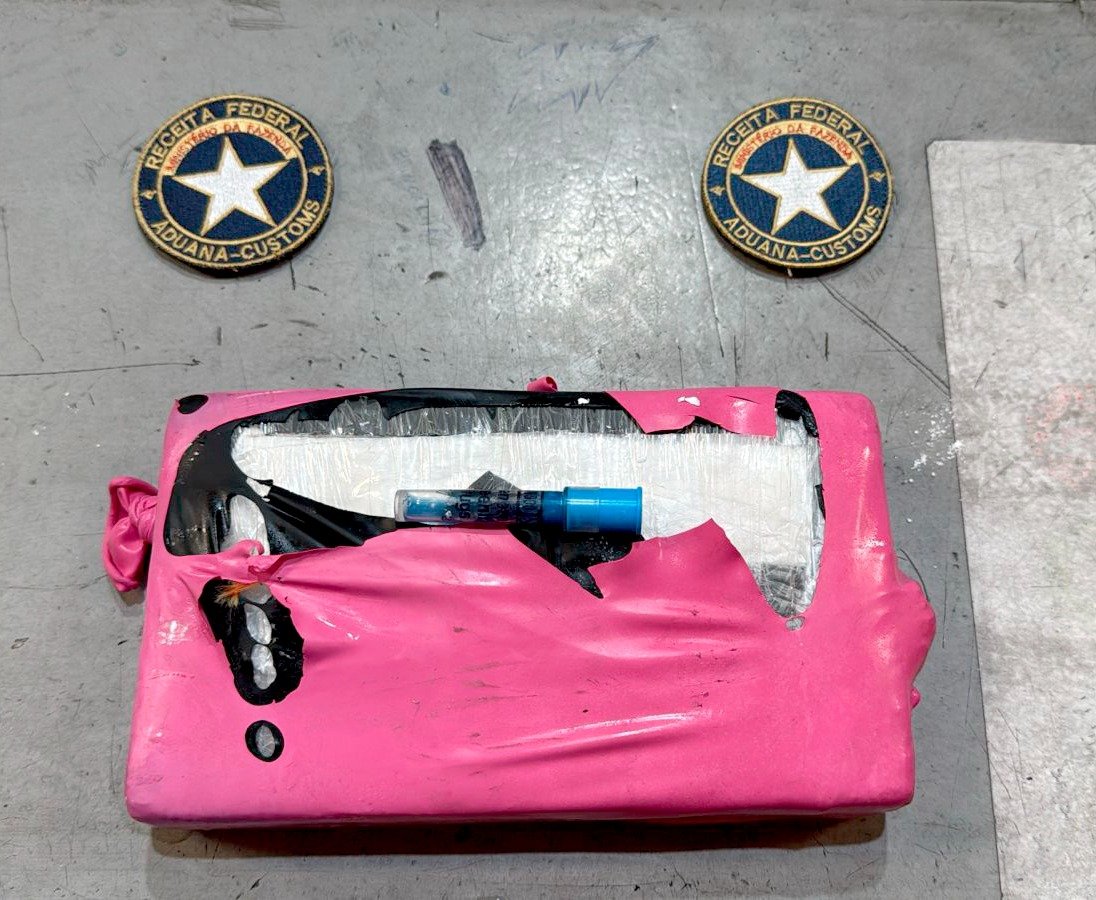 VÍDEO: Receita Federal apreende 13kg de cocaína no Porto de Itajaí
