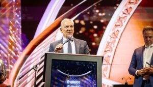 Empresário de SC é eleito Executivo do Ano em cerimônia no Rio de Janeiro