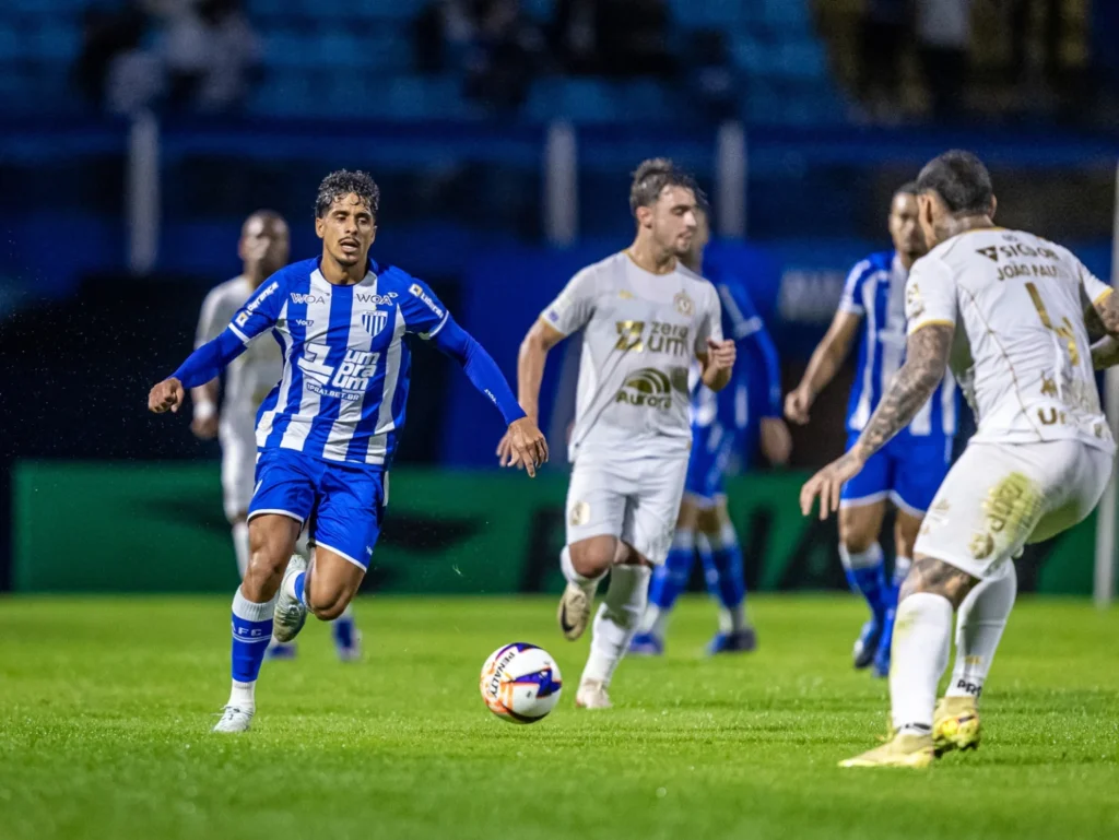 Análise: Redenção azurra com a grande vantagem do Avaí para a decisão de domingo na Arena Condá