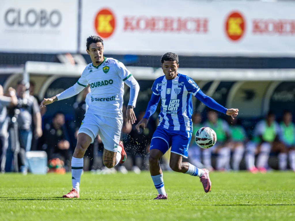 Análise: Avaí vence, Figueirense empata fora e renovam esperança do torcedor em dias melhores