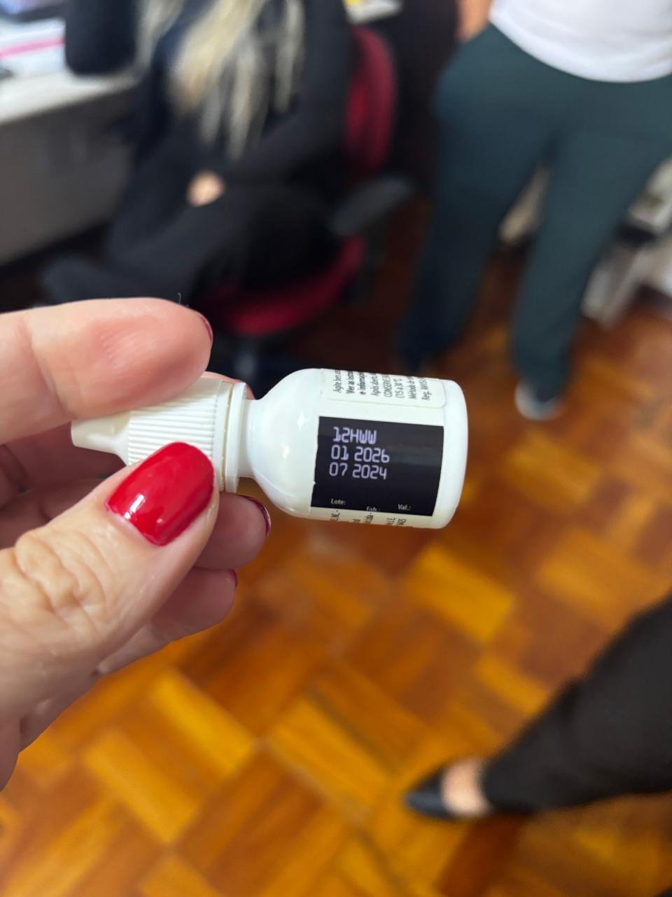 Remédios vencidos são oferecidos a idosos em instituições de Florianópolis