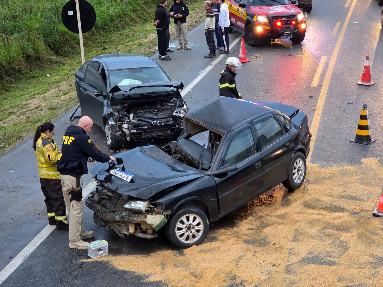 Motorista de carro morre em batida na BR-282 na Grande Florianópolis
