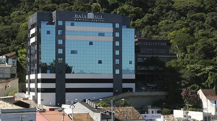 Justiça do Trabalho manda hospital famoso de Florianópolis cumprir limites de jornada após série de infrações