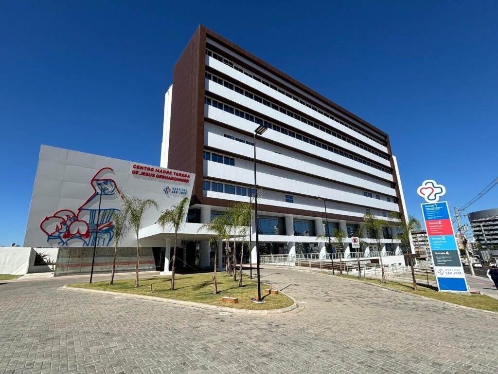 Jovem de 22 anos sofre estupro coletivo dentro de carro em Criciúma