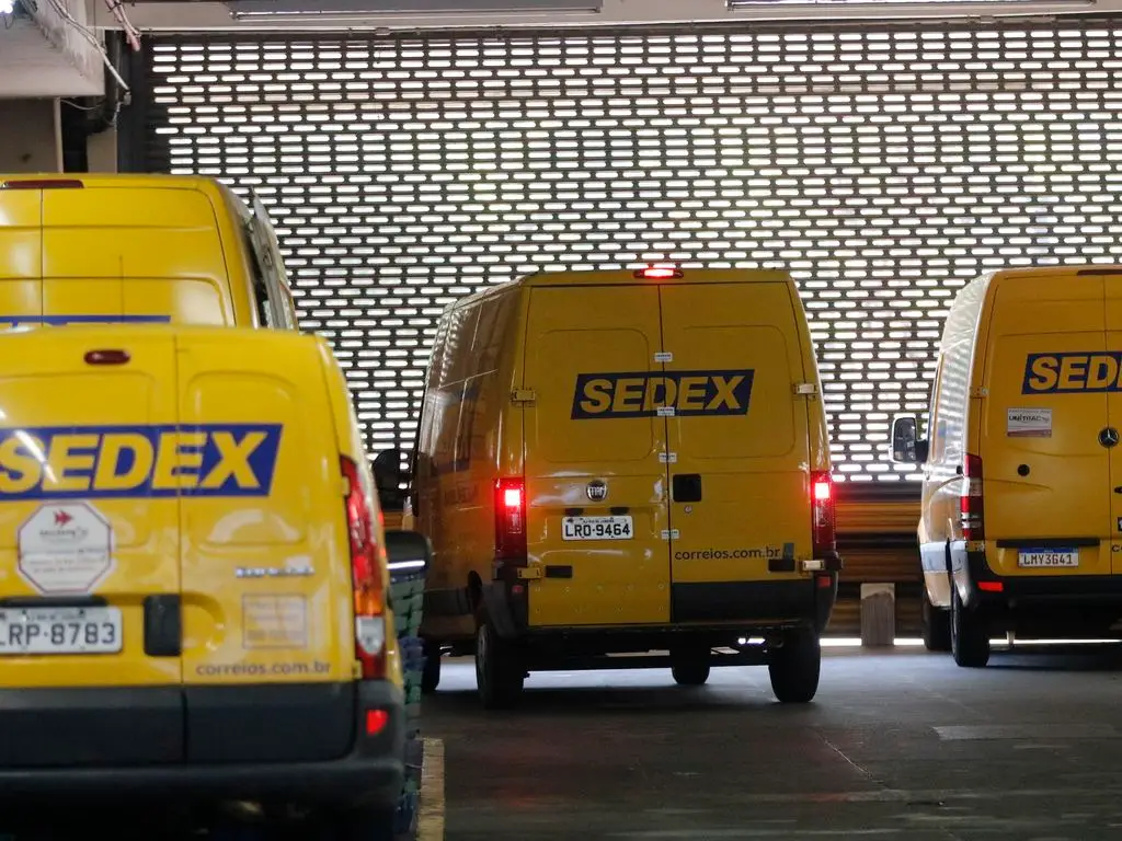 Greve dos Correios completa 4 dias e segue sem data para terminar