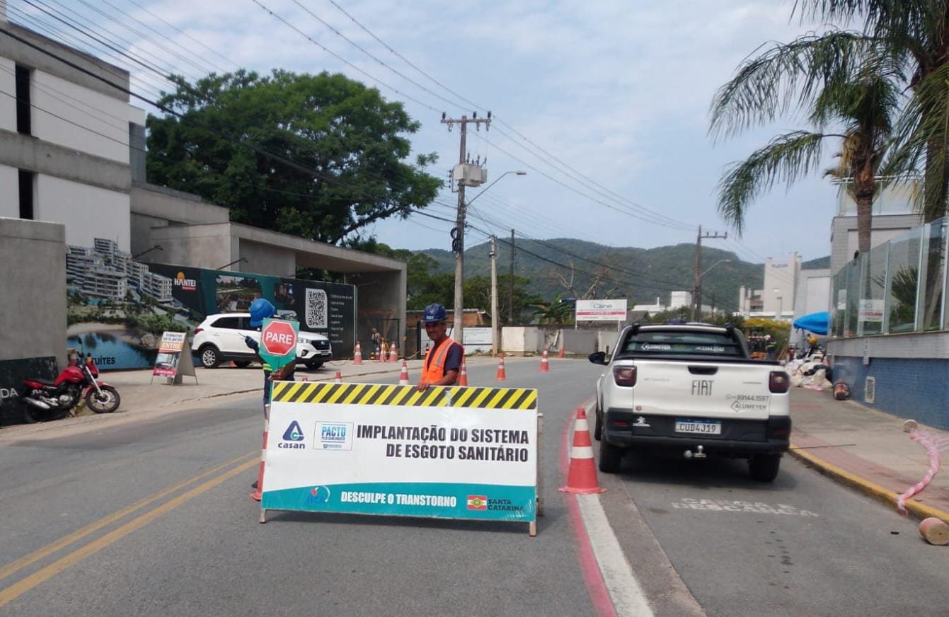 Acesso à Rodovia João Paulo é bloqueado nesta semana e trânsito promete se intensificar no Itacorubi