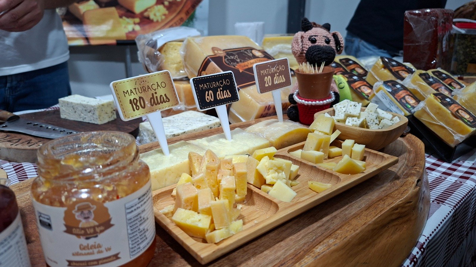 Mercadão de Queijos acontece em Florianópolis neste final de semana e reúne produtores de 10 cidades catarinenses