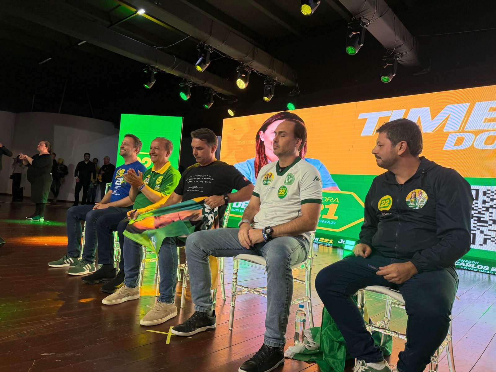 Flávio Bolsonaro promove atos de campanha em Joinville e Chapecó durante o final de semana