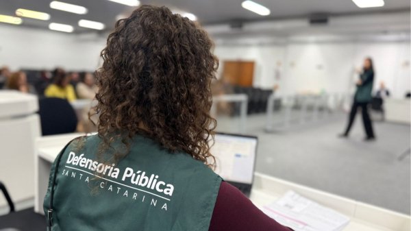 SC permite que pessoas trans alterem nome e gênero nos documentos de modo gratuito
