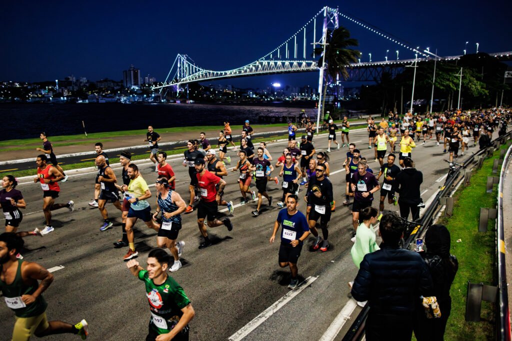 Por que Florianópolis está se tornando a capital brasileira da corrida de rua?