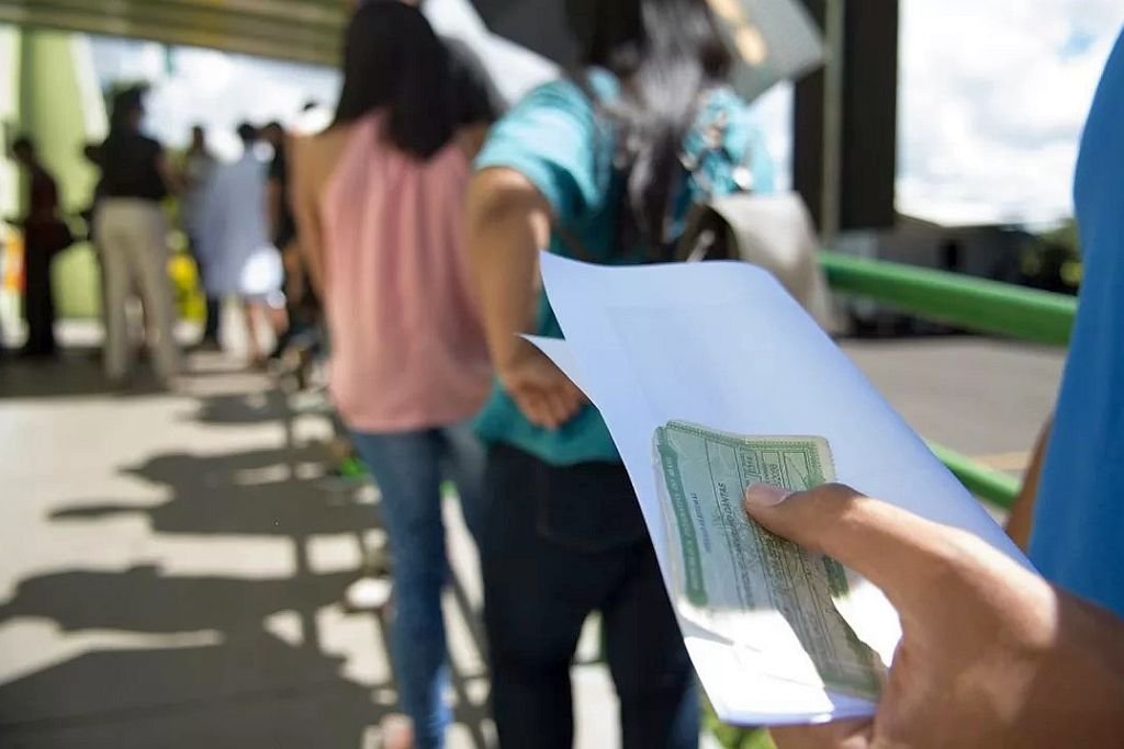 Candidato menos votado para deputado estadual fez 3 votos em SC - eleições 2026
