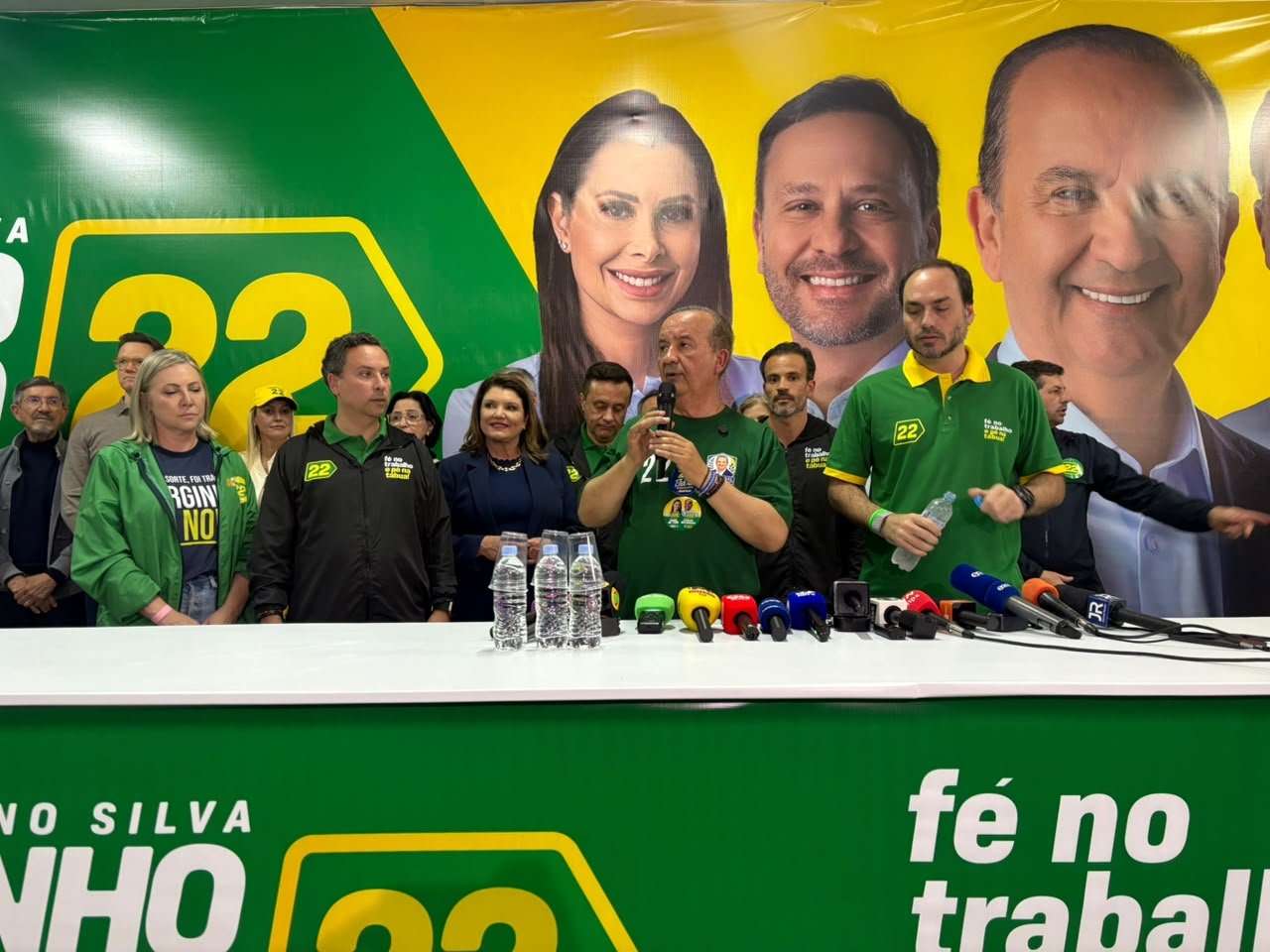 Jorginho anuncia duas mudanças para o próximo governo, horas após a reeleição